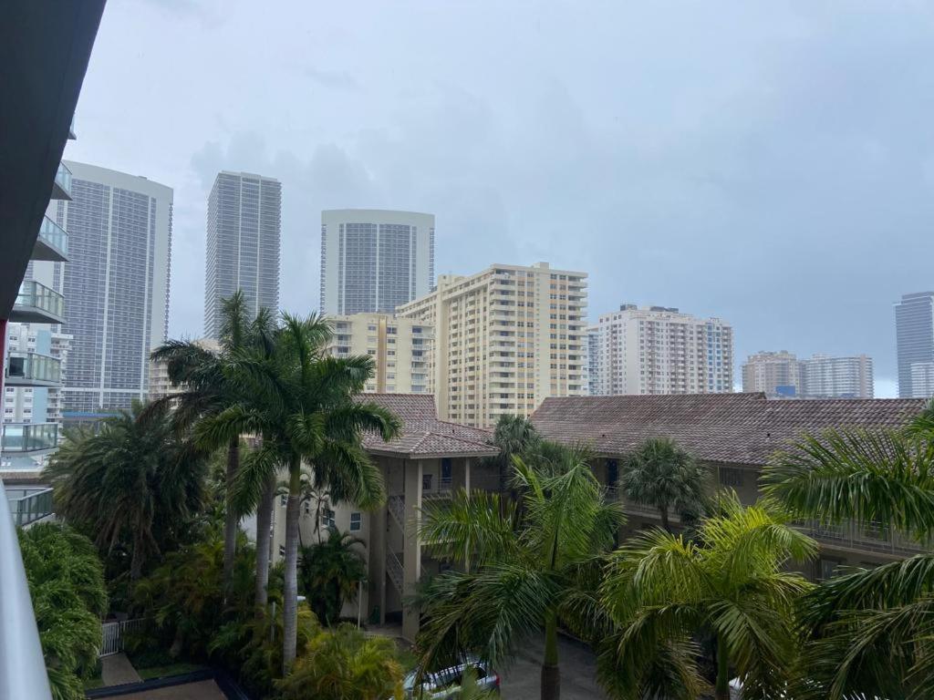 הלנדל ביץ' Miami Beach Studio Amazing Views 405B מראה חיצוני תמונה
